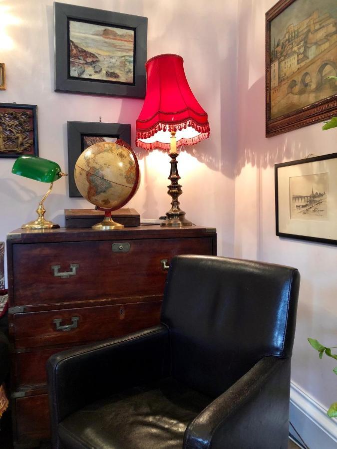 Central Apartment With Parking, Original Art And Antiques Единбург Екстер'єр фото